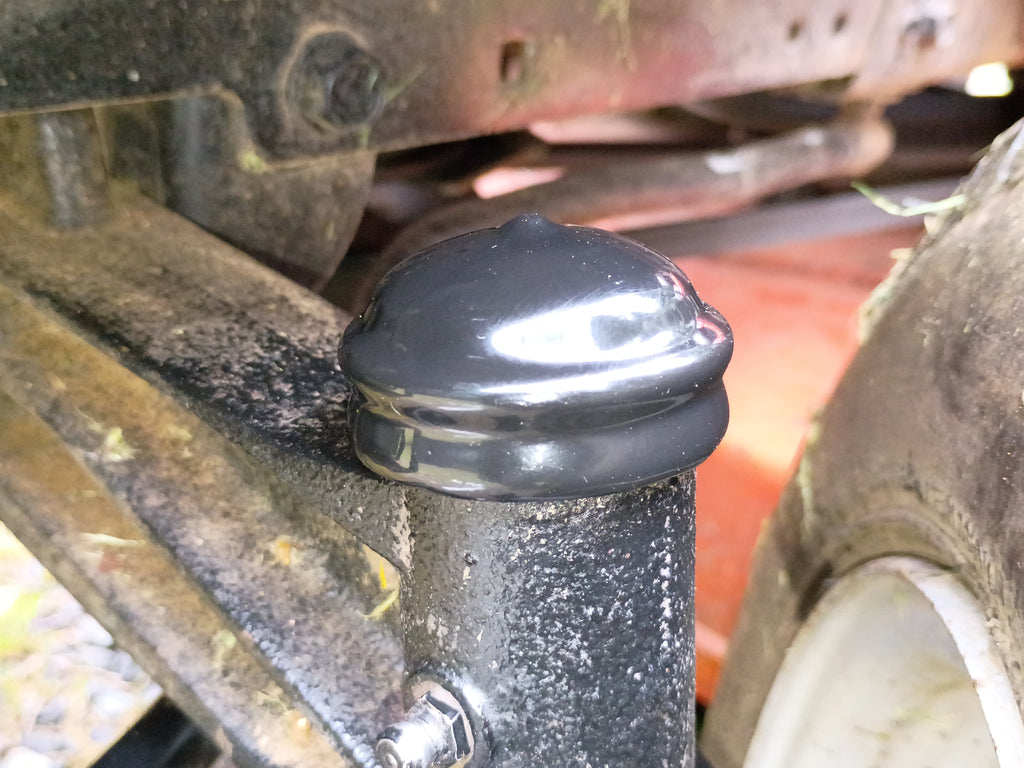 #007 Steering Spindle Dust Cap/Cover Set